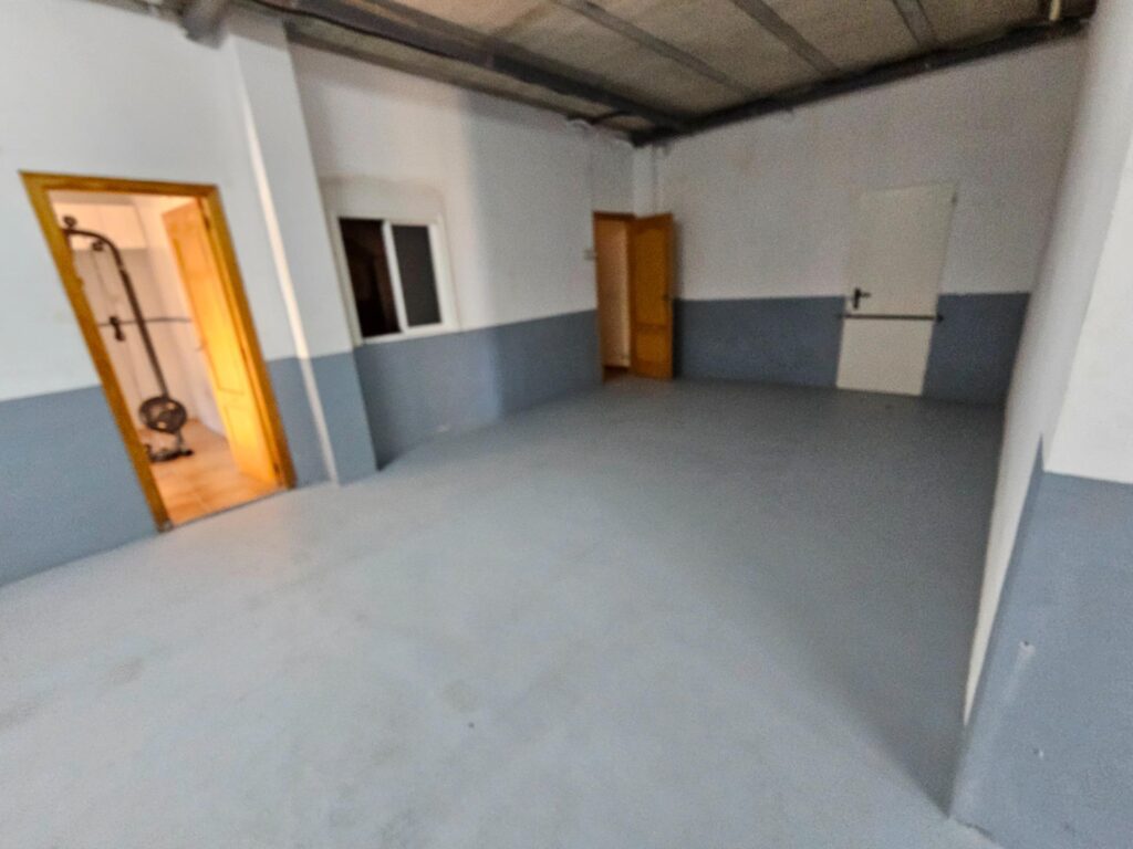 2204788111724-39.jpg