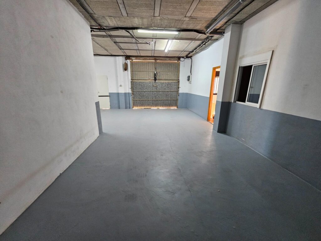 2204788111724-40.jpg