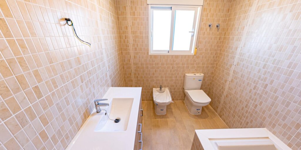 2204793511724-17.jpg