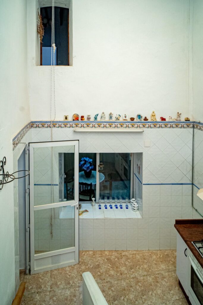 2260917411724-25.jpg