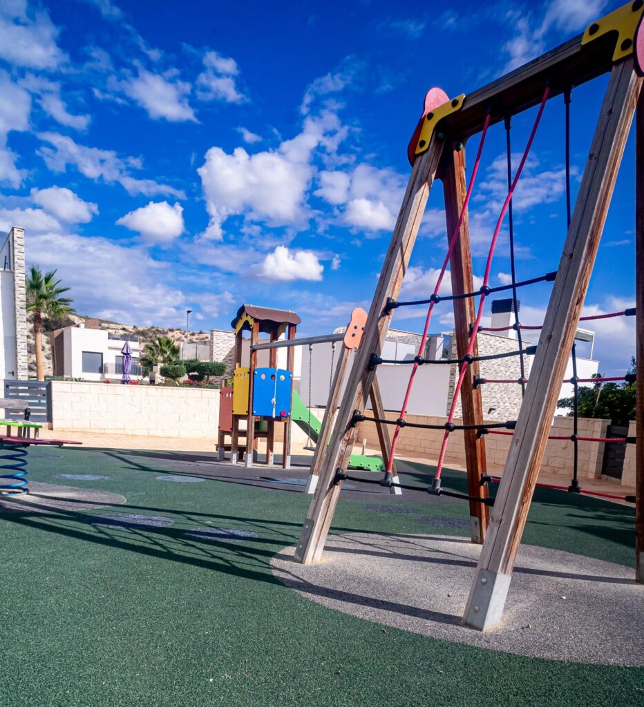 2308673111724-35.jpg