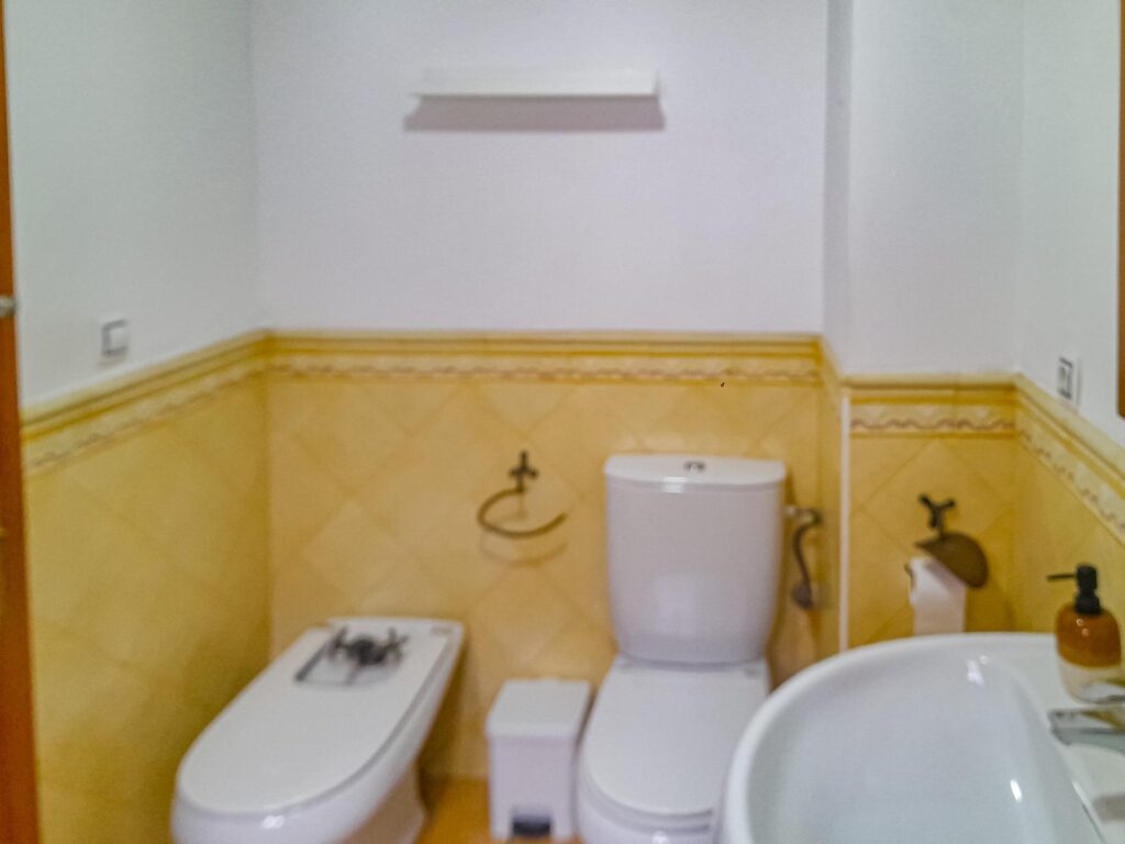 2348551711724-14.jpg