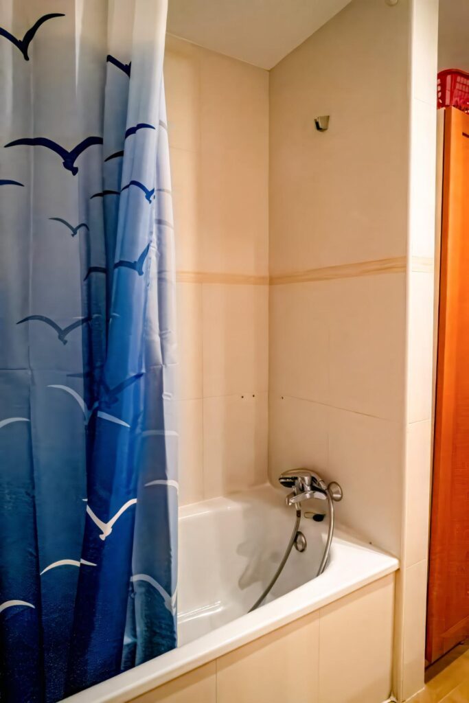 2390745911724-10.jpg