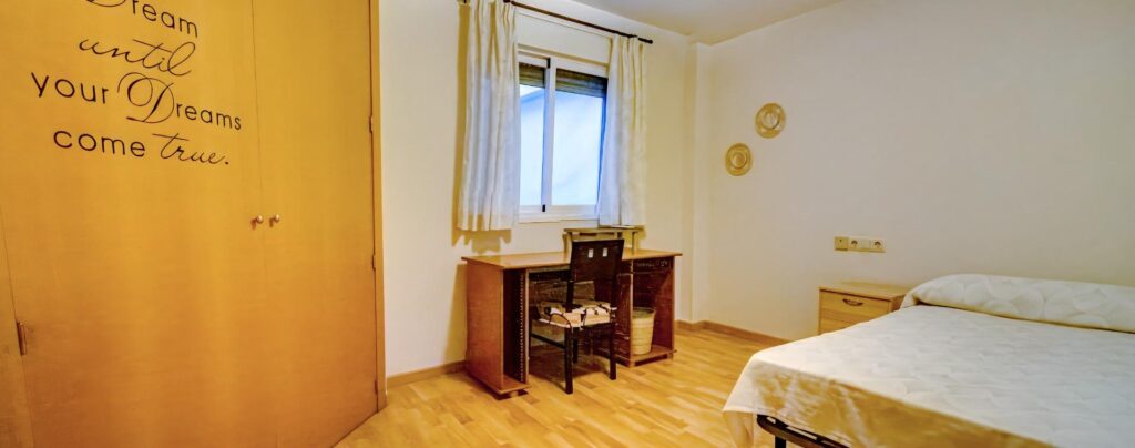 2390745911724-7.jpg