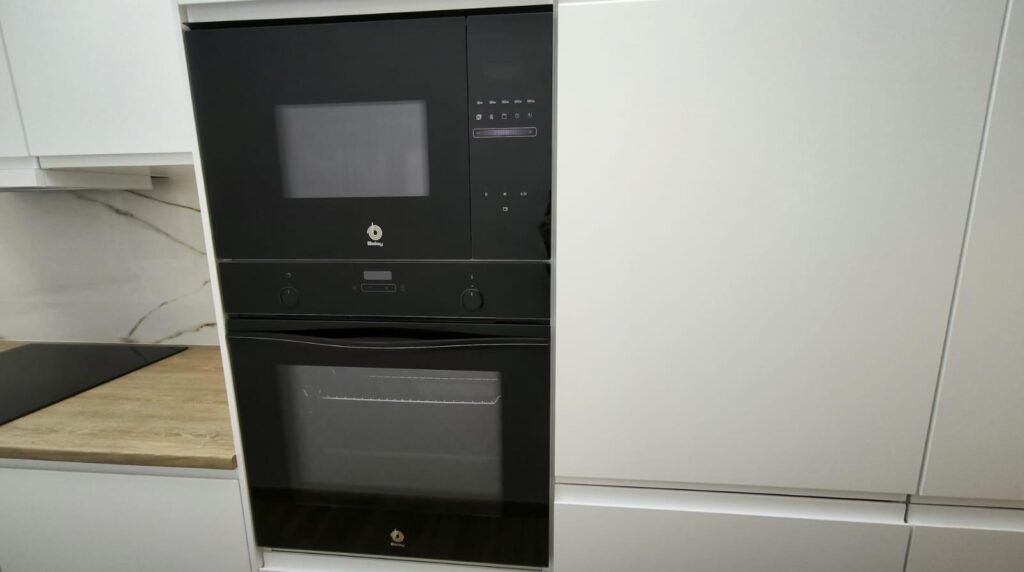 2419000411724-17.jpg