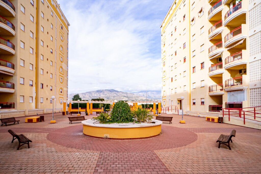 2754849011724-36.jpg