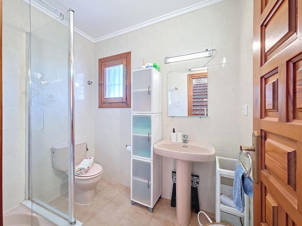 2768648911724-9.jpg